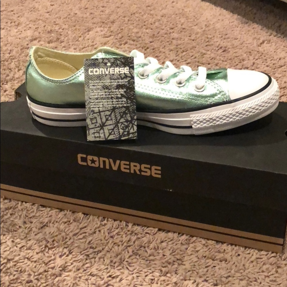 Converse Size 8